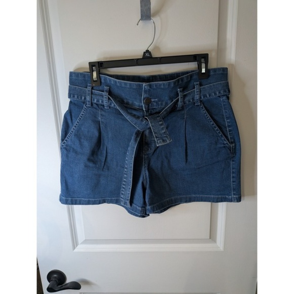 a.n.a A New Approach Women Blue Denim Paperbag Tie Waist Shorts 8P Petite
